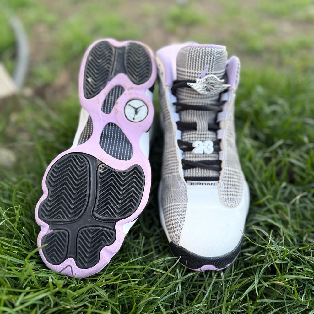 Jordan Retro 13 “Houndstooth” 4Y